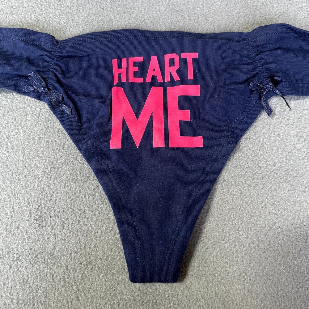 Victoria's Secret PINK 2011 Low Rise Thong Panty Blue Pink Heart Me Graphic RARE - Picture 2 of 6